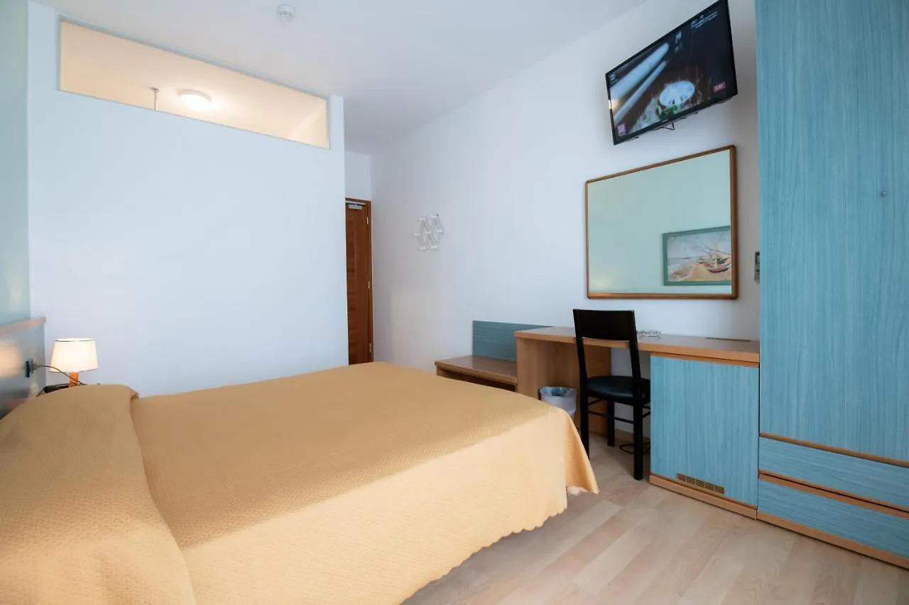 Hotel Parigi كاوْرلي